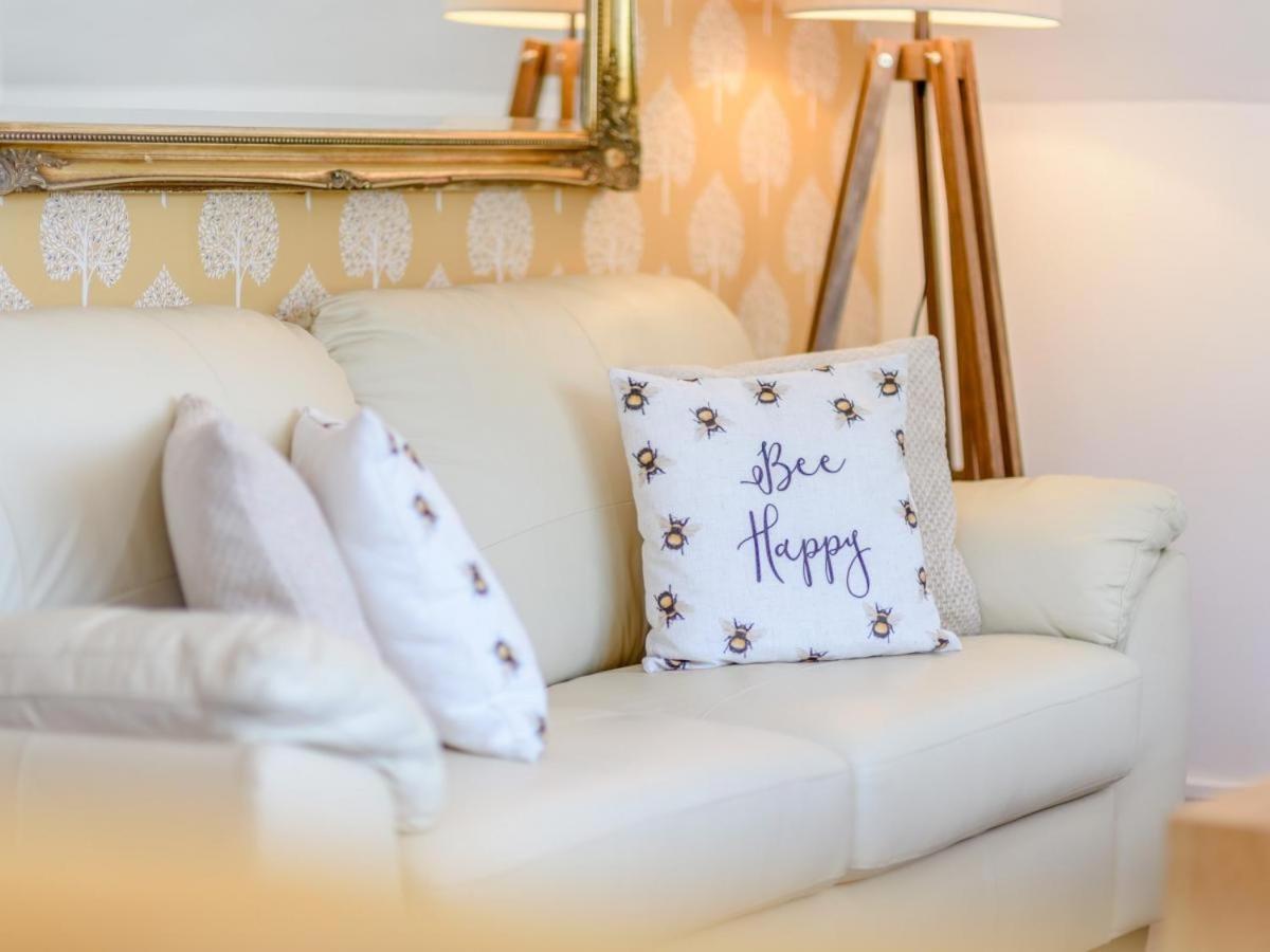 Waters Edge Apartment Ystradgynlais Экстерьер фото